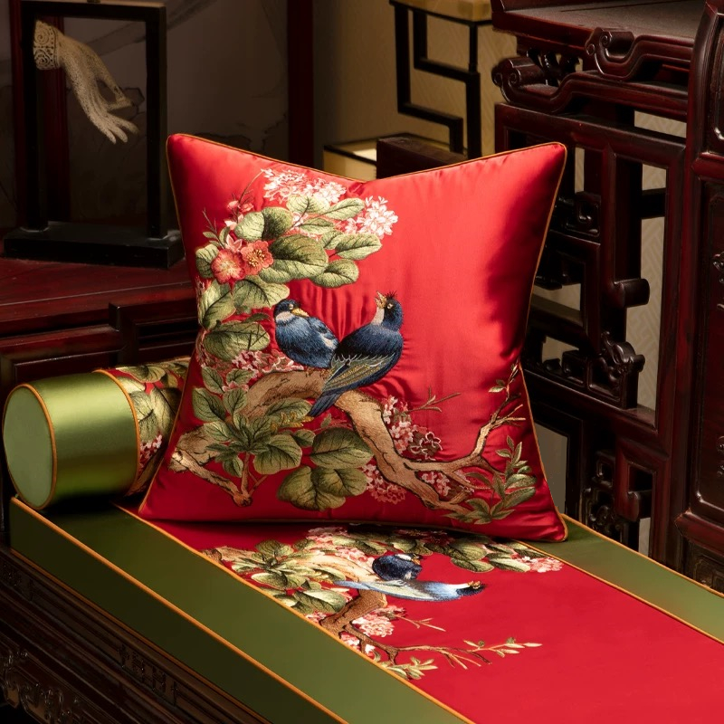 Luxurious Embroidered Silk-lik - Pillow Insert 18X18 recensione e prezzo