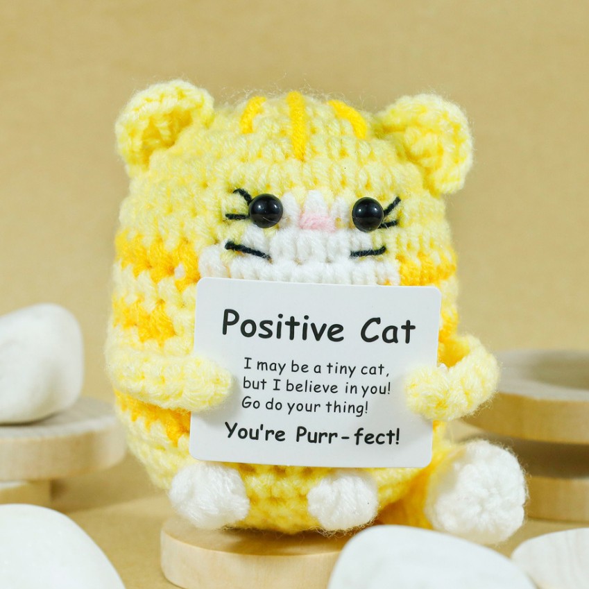 Funny Crochet Positive Cat Dol - Home Textiles Europe recensione e prezzo