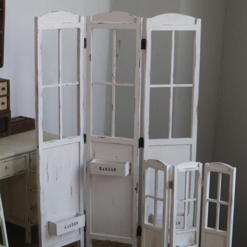 Rustic Miniature Room Divider  - Vintage Home Textiles recensione e prezzo