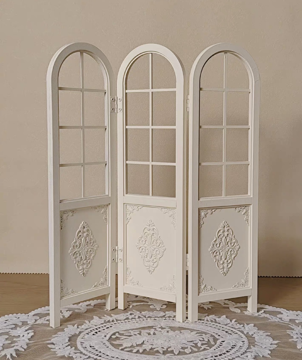 Rustic Miniature Room Divider  - Vintage Home Textiles recensione e prezzo