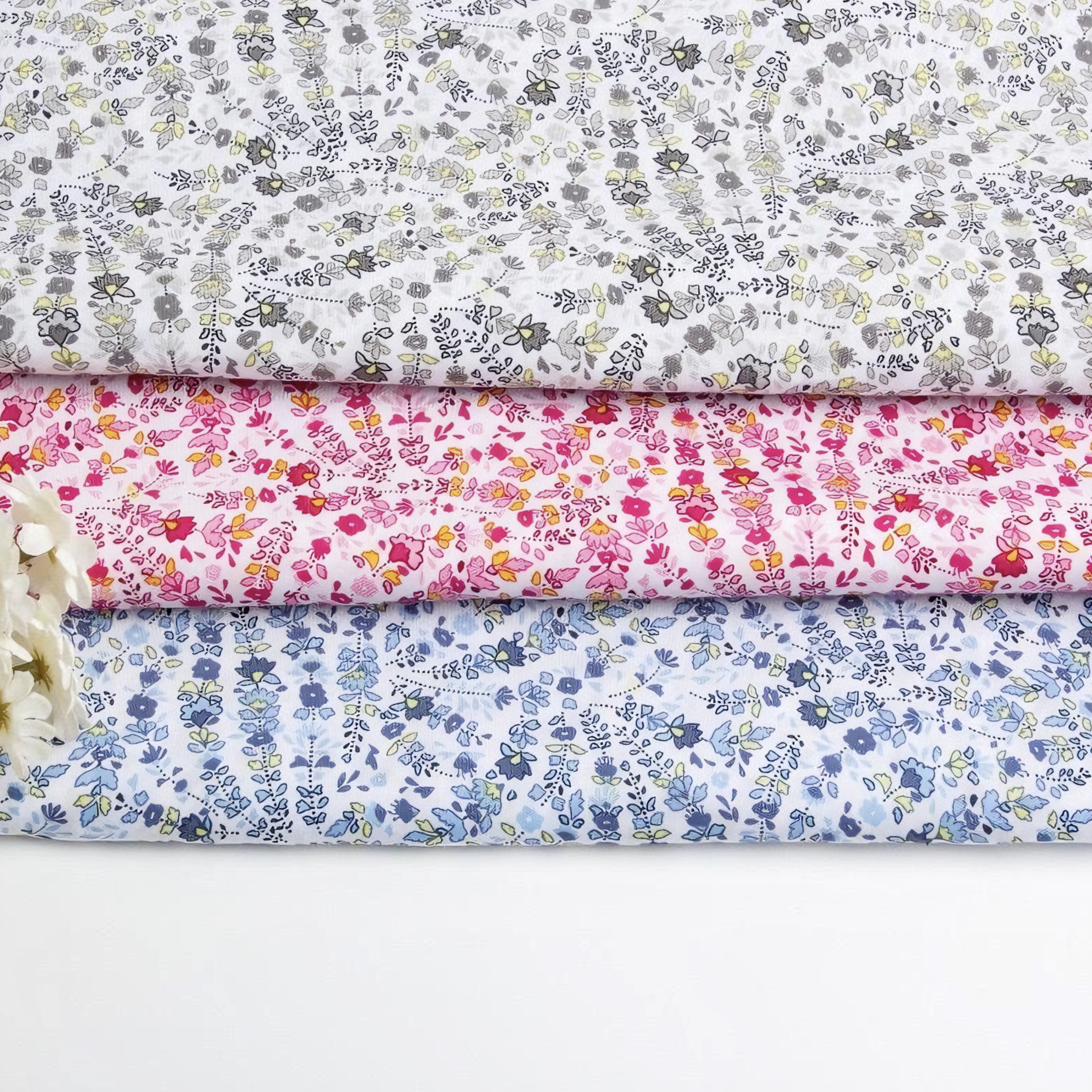Vintage Floral Printed Fabric  - Vintage Home Textiles recensione e prezzo